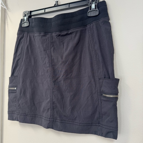 Athleta Trekkie Skort with Built In Shorts and Handy Pockets - Picture 5 of 8